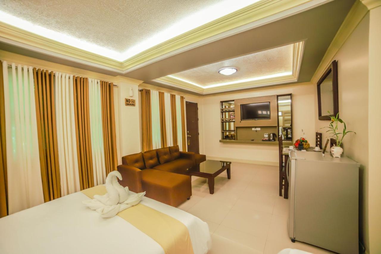 Villa Esmeralda Bryan'S Resort Hotel And Restaurant Palayan City Luaran gambar