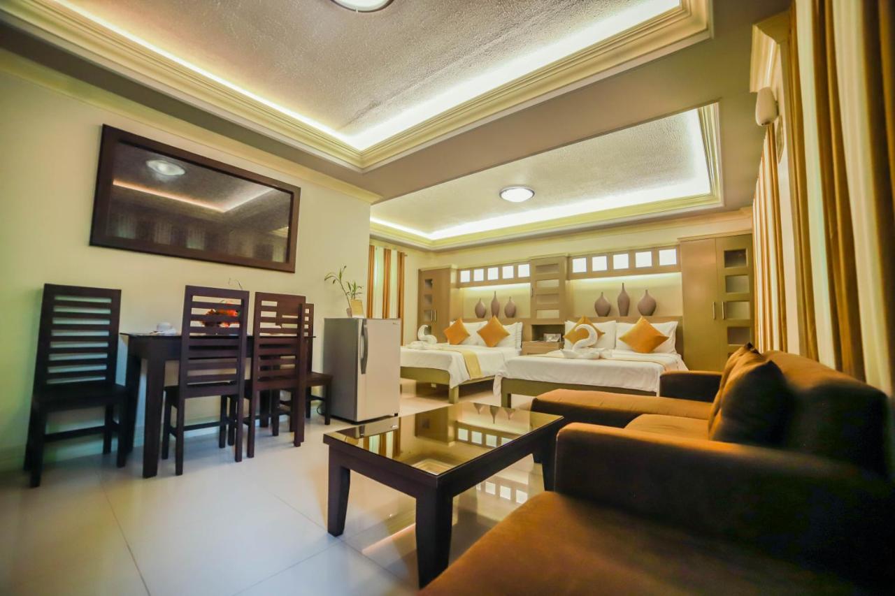 Villa Esmeralda Bryan'S Resort Hotel And Restaurant Palayan City Luaran gambar