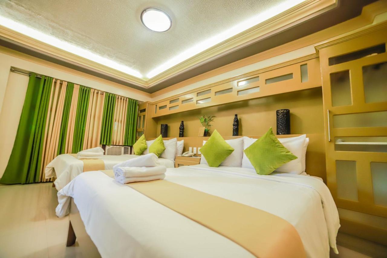 Villa Esmeralda Bryan'S Resort Hotel And Restaurant Palayan City Luaran gambar