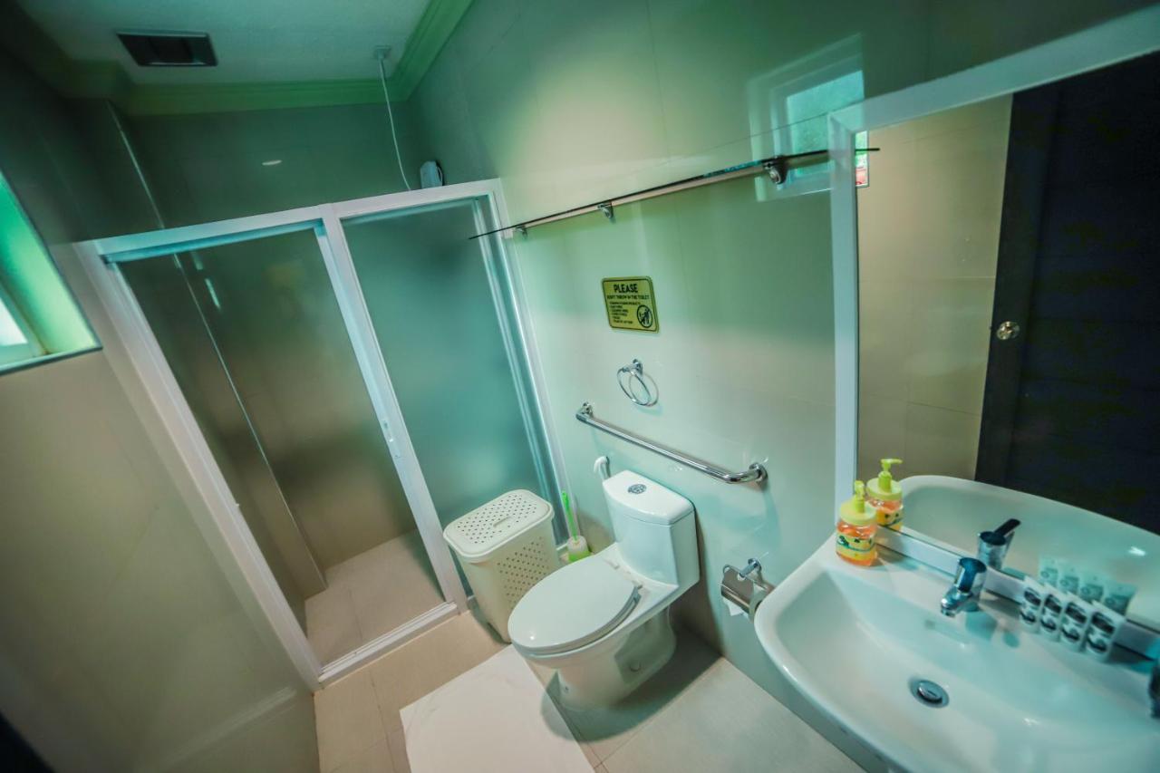 Villa Esmeralda Bryan'S Resort Hotel And Restaurant Palayan City Luaran gambar