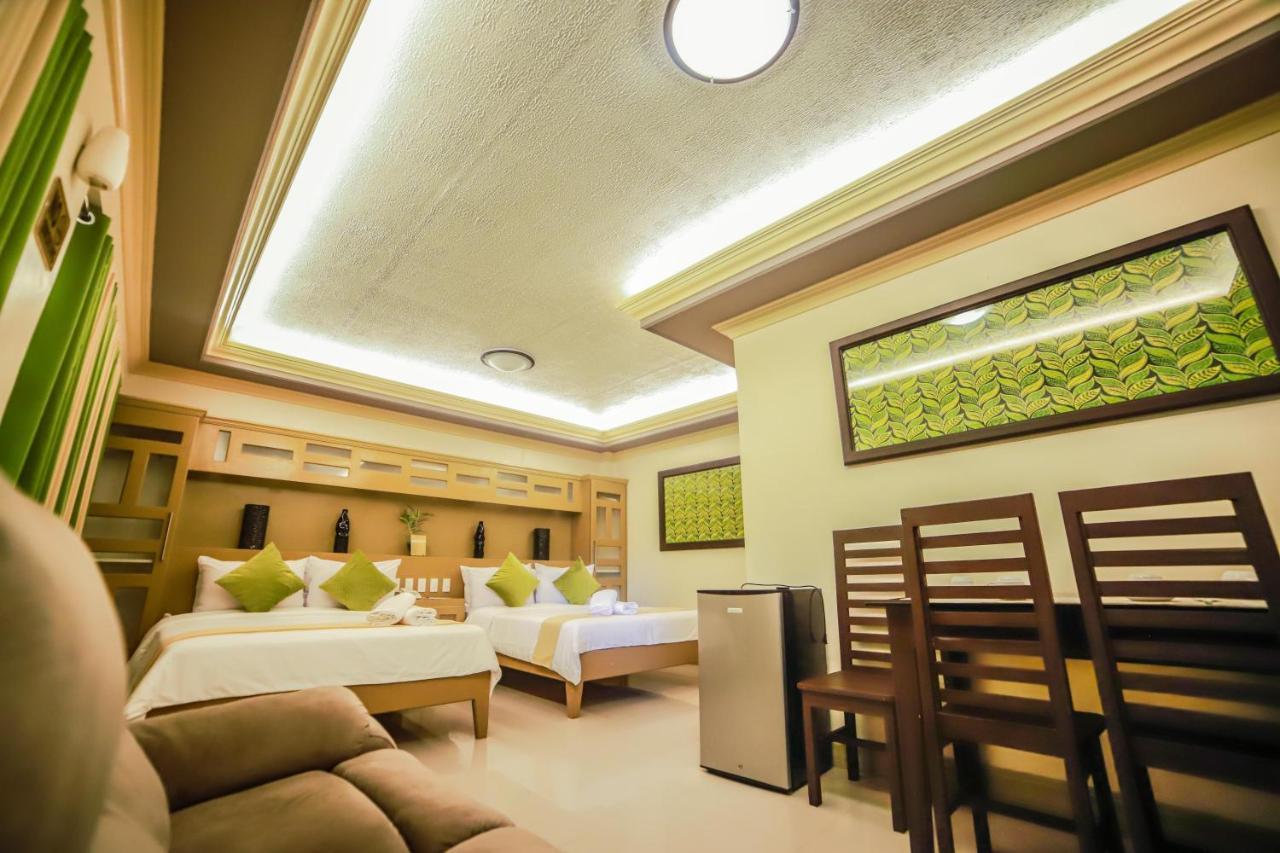 Villa Esmeralda Bryan'S Resort Hotel And Restaurant Palayan City Luaran gambar
