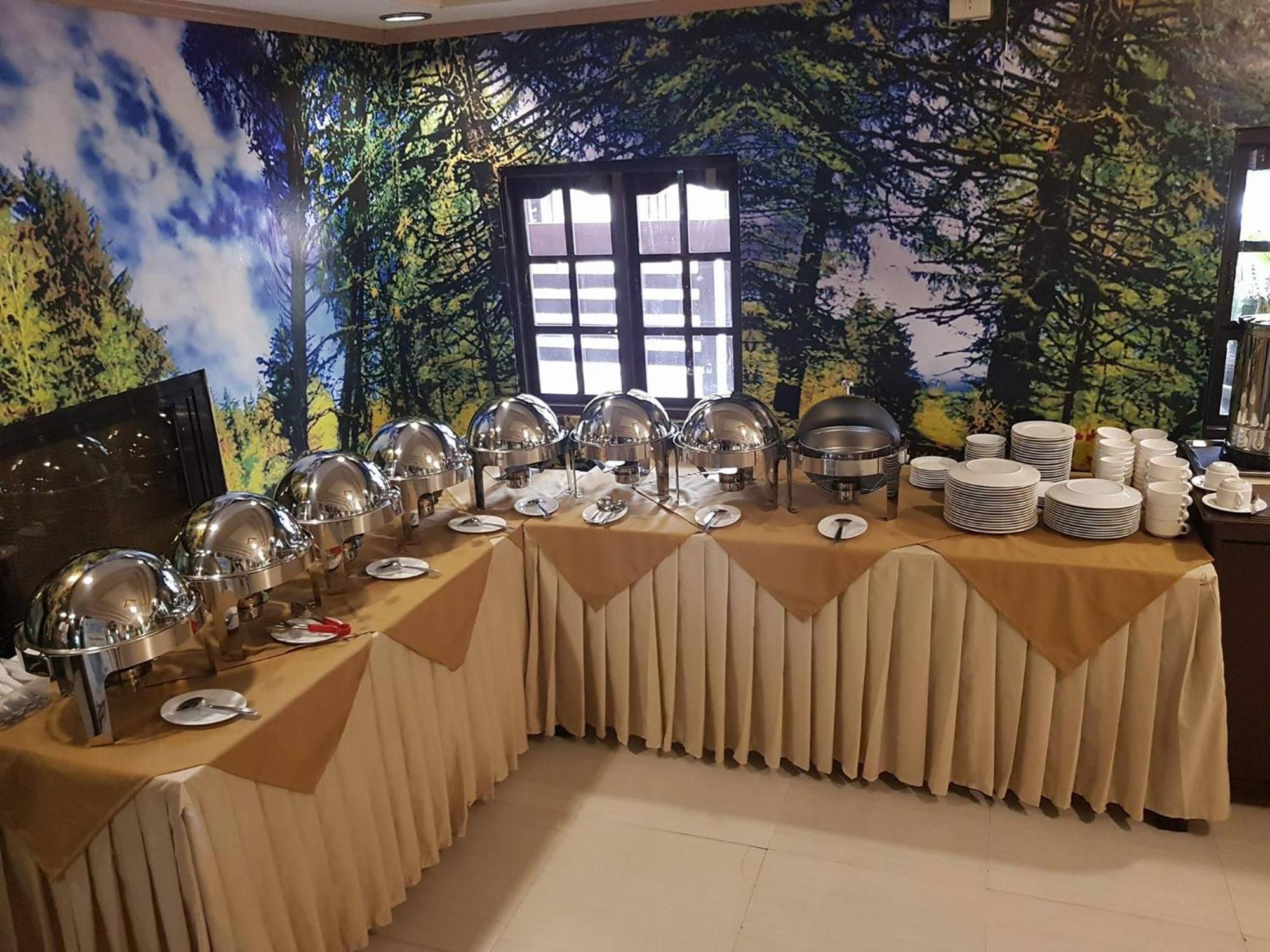Villa Esmeralda Bryan'S Resort Hotel And Restaurant Palayan City Luaran gambar